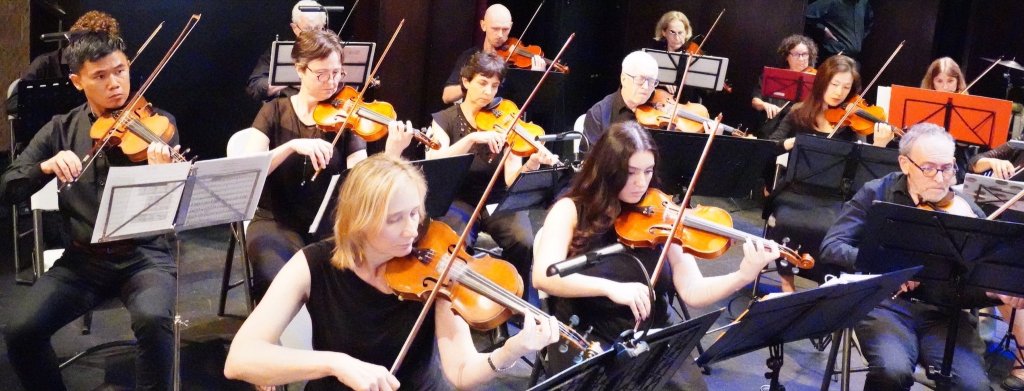 Violinists at the 2023 Season Finale